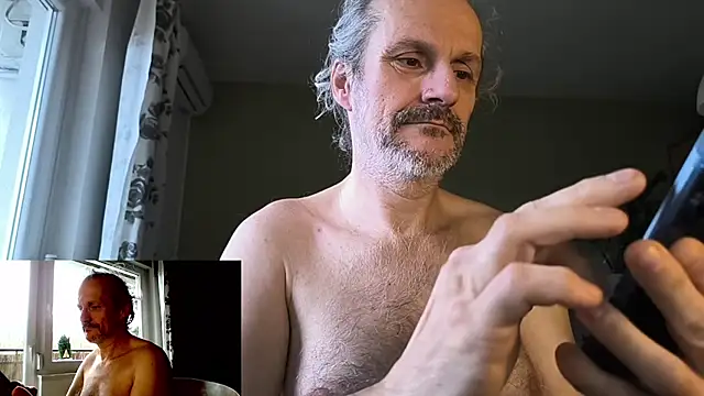 Snapshot of Zed0l1Mod chatting on December 22, 2025, 12:46 pm Zed0l1Mod online show from December 22, 2025, 12:46 pm