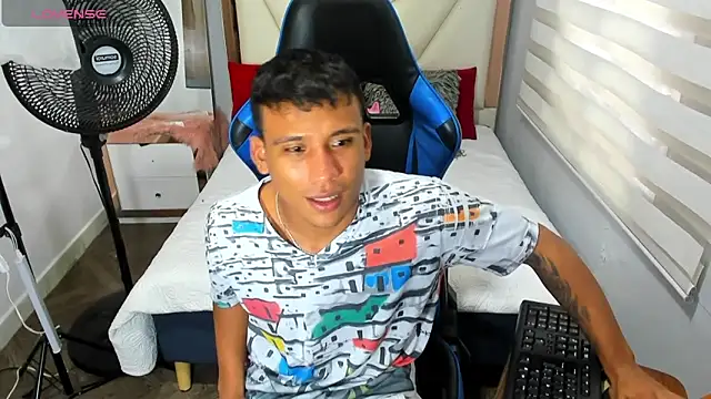 Backsex boy online show from October 24, 2025, 12:01 pm