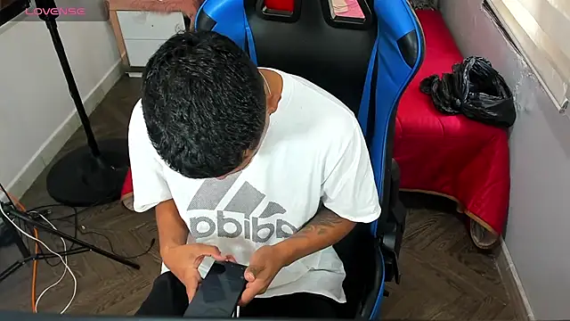 Backsex boy online show from November 1, 2025, 3:36 pm