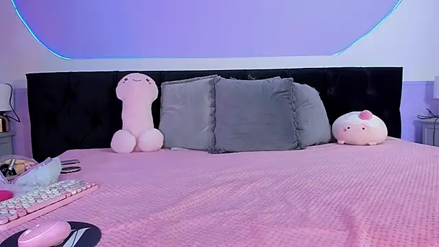 Snapshot of Julieta_Cortes__ chatting on October 24, 2025, 12:56 pm Julieta Cortes online show from October 24, 2025, 12:56 pm