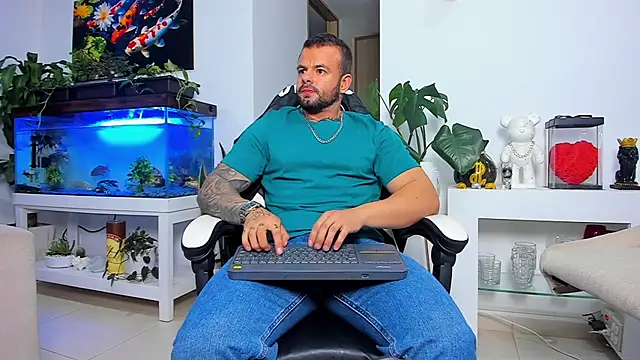 Johnnygrayson1 online show from November 9, 2025, 12:42 am