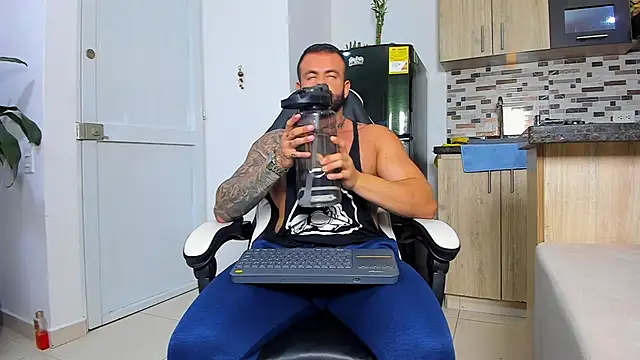 Johnnygrayson1 online show from November 27, 2025, 12:56 am