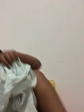 Snapshot of lollitta-33677 chatting on December 28, 2024, 6:49 am lollitta-33677 online show from December 28, 2024, 6:49 am