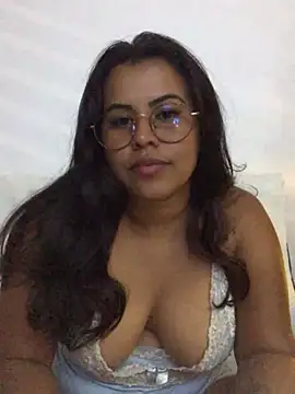 Snapshot of lollitta-33677 chatting on December 29, 2024, 3:33 am lollitta-33677 online show from December 29, 2024, 3:33 am