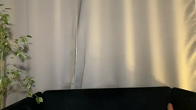 weshycouple online show from February 2, 2025, 7:14 pm