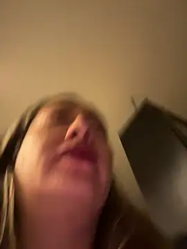 Snapshot of xLadyScarlettx chatting on December 8, 2024, 3:00 am xLadyScarlettx online show from December 8, 2024, 3:00 am