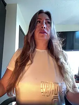 Snapshot of xLadyScarlettx chatting on January 3, 2025, 5:20 pm xLadyScarlettx online show from January 3, 2025, 5:20 pm