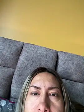 Snapshot of xLadyScarlettx chatting on February 13, 2025, 8:13 pm xLadyScarlettx online show from February 13, 2025, 8:13 pm