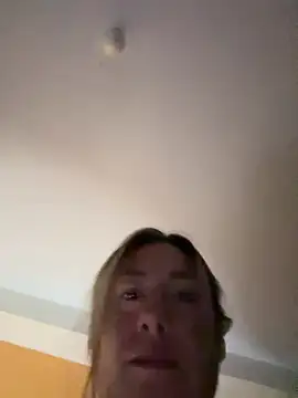 Snapshot of xLadyScarlettx chatting on February 17, 2025, 1:58 am xLadyScarlettx online show from February 17, 2025, 1:58 am