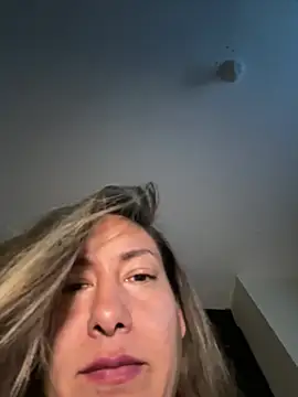 Snapshot of xLadyScarlettx chatting on February 17, 2025, 5:04 am xLadyScarlettx online show from February 17, 2025, 5:04 am