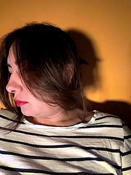 Snapshot of xLadyScarlettx chatting on September 14, 2025, 1:49 am xLadyScarlettx online show from September 14, 2025, 1:49 am