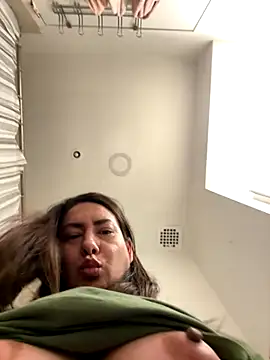 xLadyScarlettx online show from December 5, 2025, 4:43 am