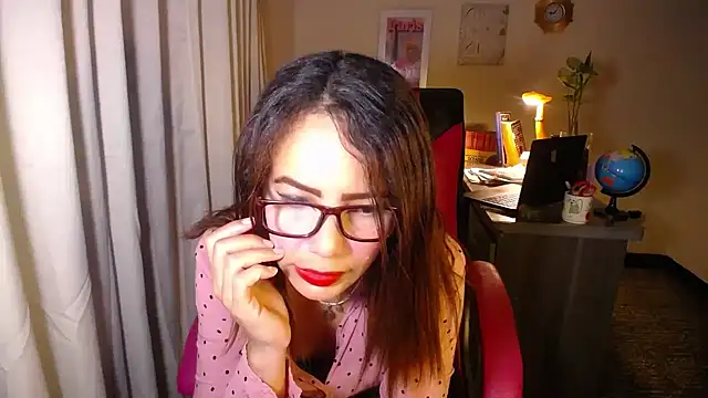 danielle rose 1 online show from March 5, 2026, 2:02 pm