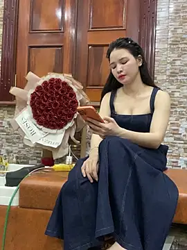 Snapshot of LiLi-Kirix99 chatting on May 19, 2026, 2:01 pm LiLi-Kirix99 online show from May 19, 2026, 2:01 pm