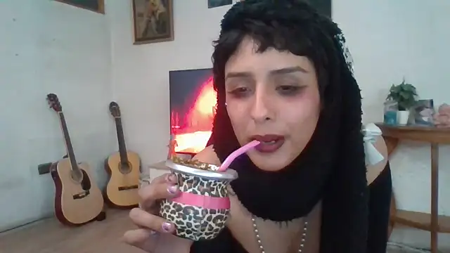 doloresplaceres666 online show from October 4, 2025, 3:37 am