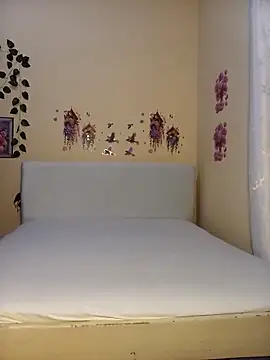 sexxylucia online show from March 31, 2026, 3:34 pm