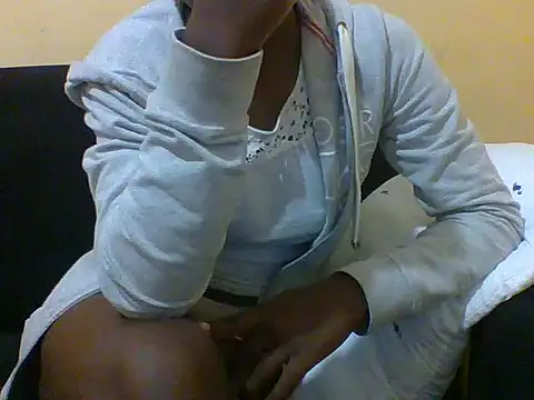 ebonyvalleria1 online show from October 29, 2025, 7:59 pm