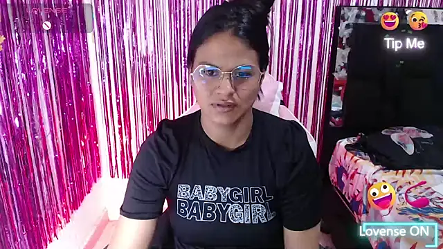 Snapshot of SweetAlmaa chatting on March 14, 2026, 11:37 am SweetAlmaa online show from March 14, 2026, 11:37 am