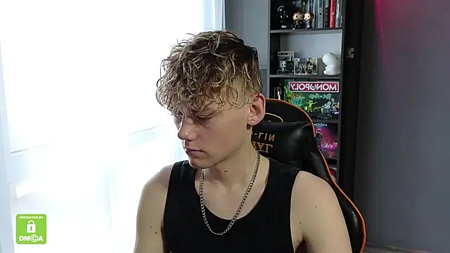 Keytaro online show from October 31, 2025, 10:49 am