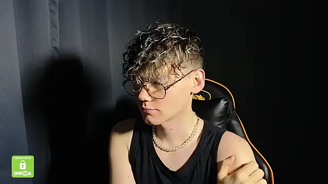 Keytaro online show from January 15, 2026, 5:16 pm