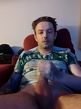 istiaqua90 online show from February 11, 2025, 10:39 pm