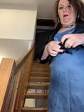 Snapshot of Candy-Desire chatting on December 9, 2024, 7:50 pm Candy-Desire online show from December 9, 2024, 7:50 pm