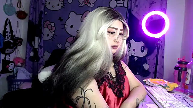 Snapshot of lussyevans24 chatting on June 3, 2026, 4:26 am lussyevans24 online show from June 3, 2026, 4:26 am