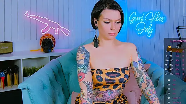 Snapshot of My_toys_pink chatting on March 13, 2025, 3:44 am My toys pink online show from March 13, 2025, 3:44 am