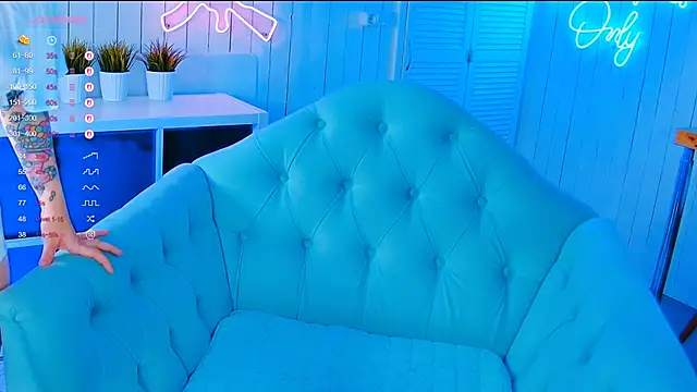 Snapshot of My_toys_pink chatting on October 24, 2025, 5:15 am My toys pink online show from October 24, 2025, 5:15 am