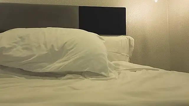 lissi S online show from March 13, 2025, 4:38 am