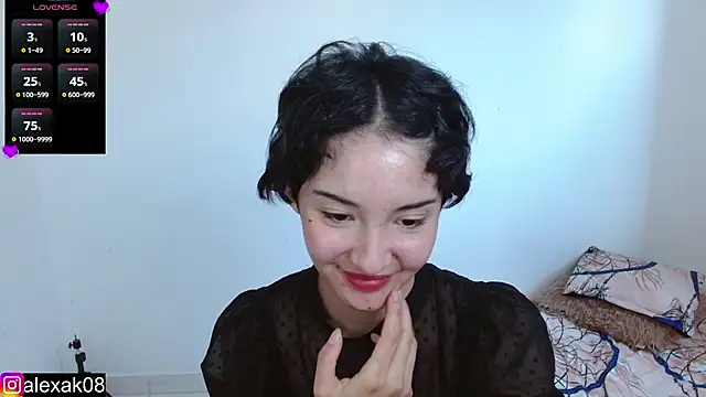 alexaa08 online show from December 5, 2024, 3:17 pm