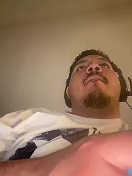 Snapshot of Detodo27 chatting on February 28, 2026, 12:44 am Detodo27 online show from February 28, 2026, 12:44 am