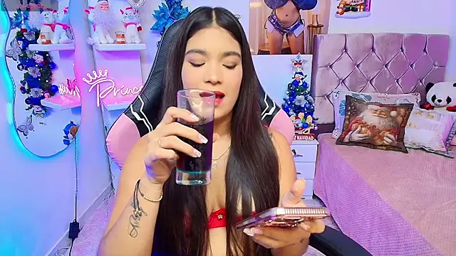 imsofy  online show from December 2, 2025, 9:21 pm