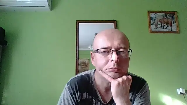 Snapshot of Tiger202441 chatting on May 10, 2026, 4:12 pm Tiger202441 online show from May 10, 2026, 4:12 pm