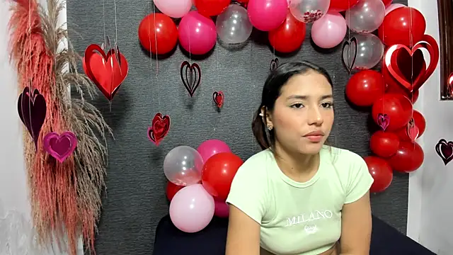 Snapshot of monse_02 chatting on February 16, 2025, 1:38 pm monse 02 online show from February 16, 2025, 1:38 pm