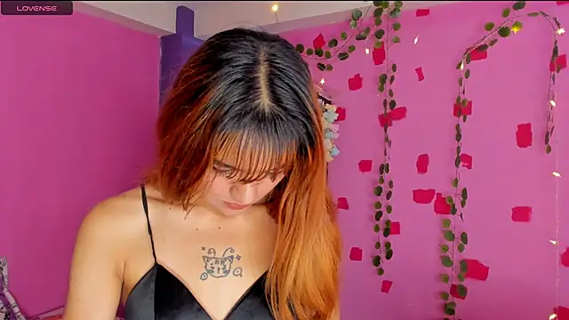 kittyzenn online show from January 30, 2025, 4:24 pm