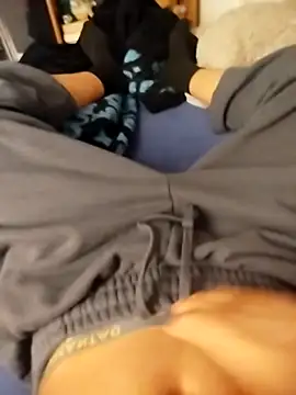 Dennis 2024 online show from December 20, 2025, 9:22 pm