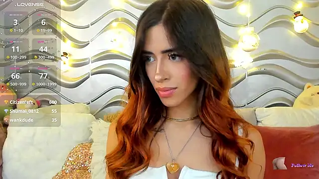 StormiRusso online show from December 7, 2024, 3:47 am