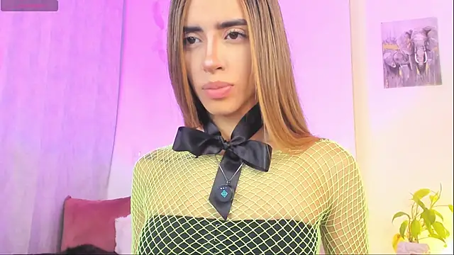 StormiRusso online show from October 6, 2025, 3:26 am