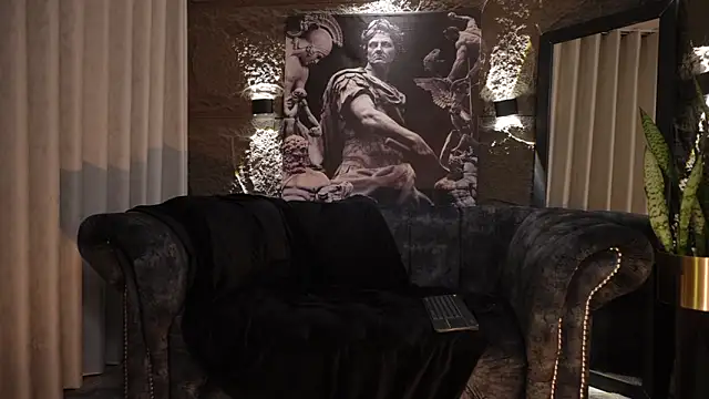 DannSaenz online show from November 28, 2025, 11:13 am