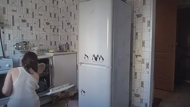 Diamond Tyler online show from February 6, 2026, 6:07 am