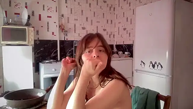 Diamond Tyler online show from June 2, 2026, 4:03 am