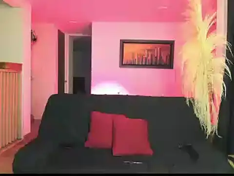 Snapshot of MARCELOANDLUCIAN chatting on January 26, 2025, 11:29 pm MARCELOANDLUCIAN online show from January 26, 2025, 11:29 pm