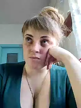 CoddessCrystal online show from March 18, 2025, 8:47 am