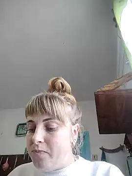 CoddessCrystal online show from October 29, 2025, 10:17 am