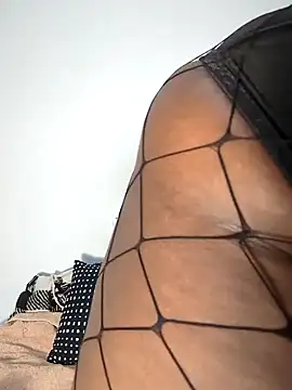 gymyagirlll online show from December 11, 2024, 11:43 pm