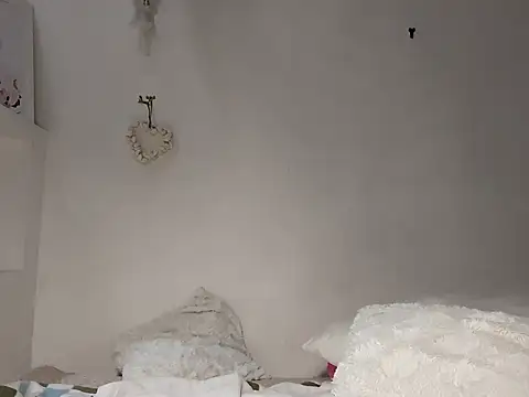 gymyagirlll online show from November 10, 2025, 6:29 pm