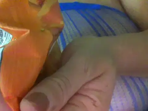 RoxiRedXXX online show from April 16, 2026, 7:14 pm