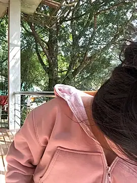 Snapshot of Anges893 chatting on October 12, 2025, 2:32 am Anges893 online show from October 12, 2025, 2:32 am