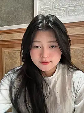 Snapshot of Anges893 chatting on October 26, 2025, 4:29 am Anges893 online show from October 26, 2025, 4:29 am